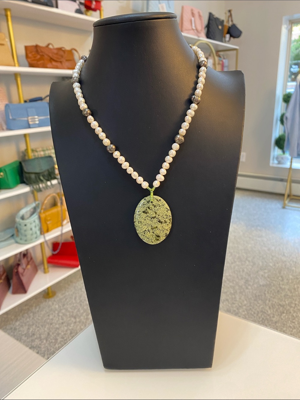 Handmade Green Jasper Pendant Genuine Pearl Necklace - Picture 7 of 8